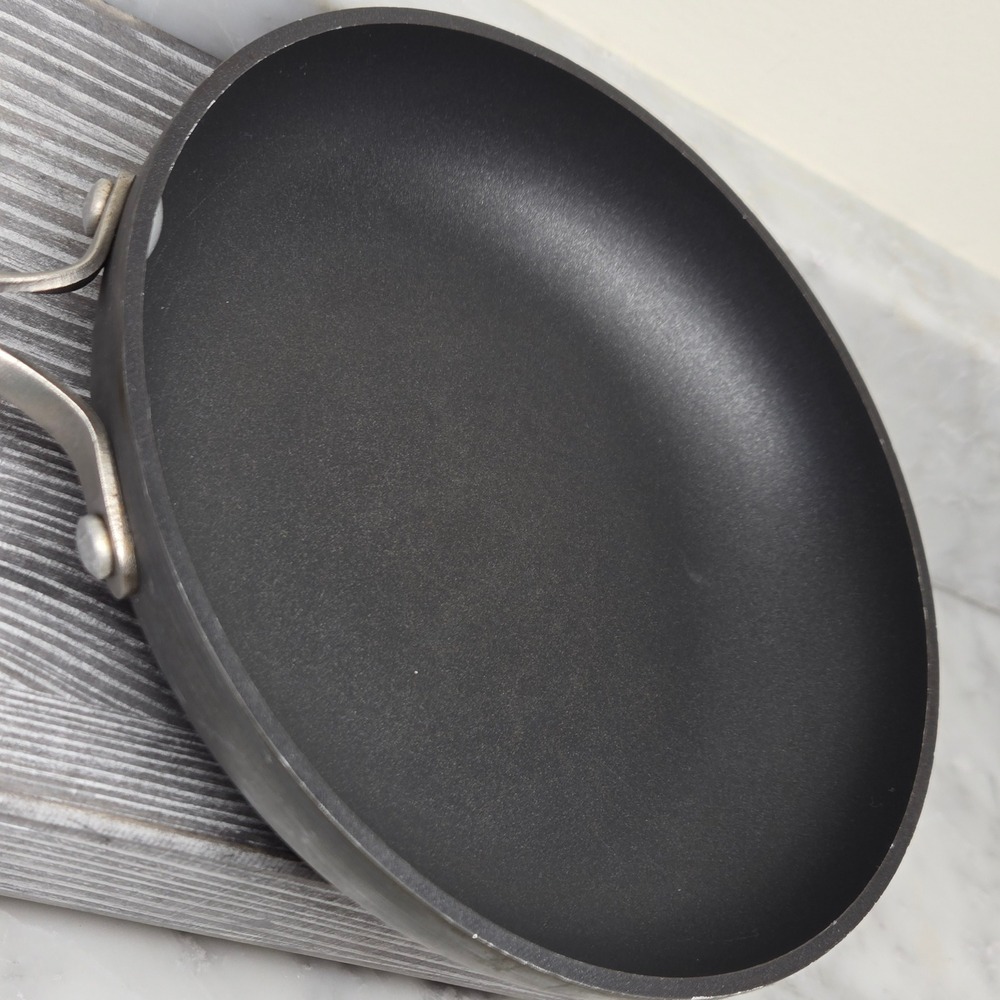 Cooking with Calphalon 8 Inch Nonstick Hard Anodized Aluminum Frying Pan 1388 - Picture 5 of 9